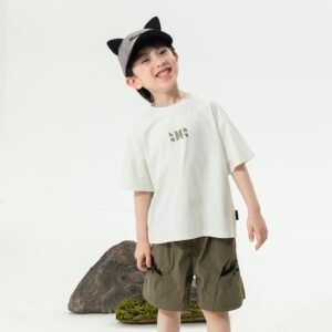 背後撞色拼接上衣